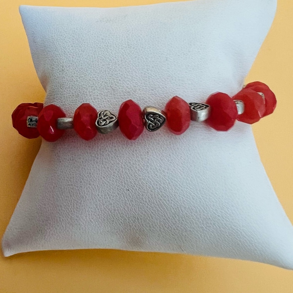 Elegant Red Beaded hearts Bracelet